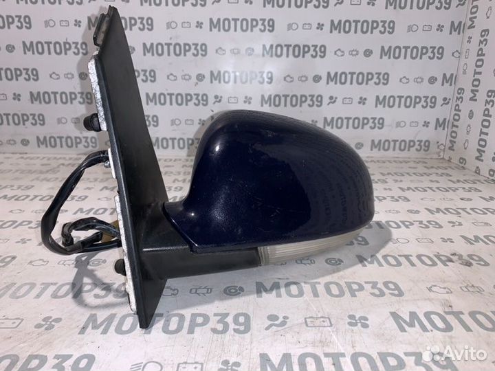 Зеркало Volkswagen Golf 1.6 I 2008
