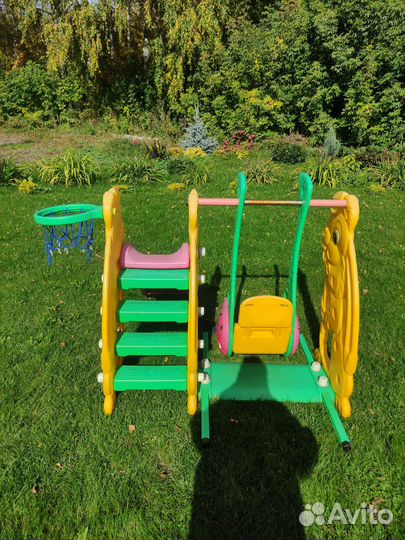 Детский игровой центр с горкой