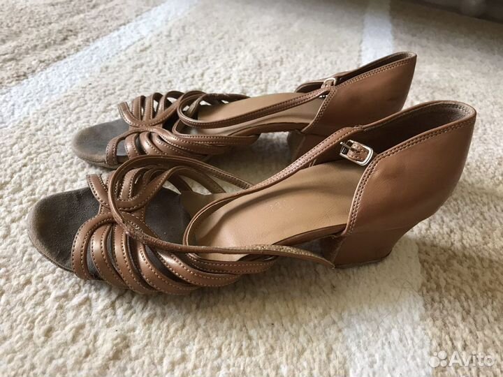 Туфли для бальных танцев