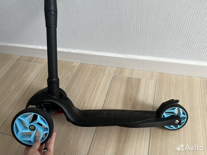 Самокат детский трехколесный