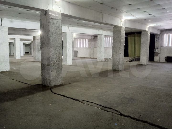 Склад, 1400 м²