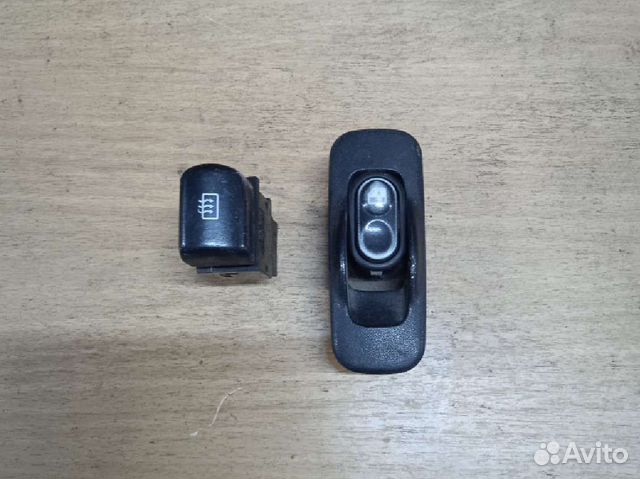 Кнопка обогрева стекла Mitsubishi carisma