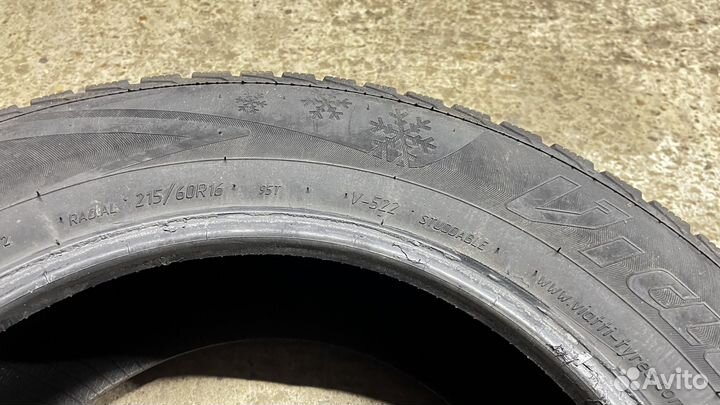 Viatti Brina Nordico V-522 215/60 R16 95T