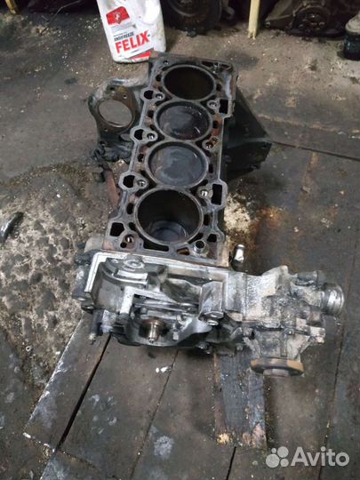 Блок цилиндров Opel Astra H 1.6