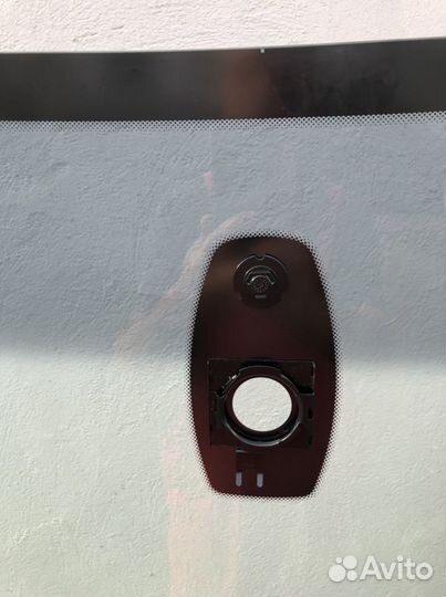 BMW X6 E71 2008 - лобовое стекло