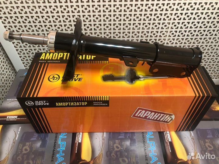 Стойка газомасляная задняя левая Toyota Avalon