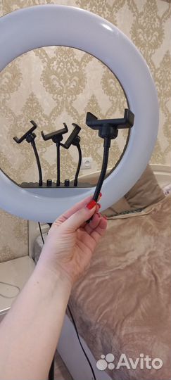 Кольцевая лампа со штативом