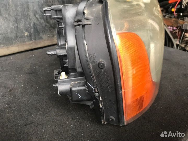 Фара прав. перед. Volvo XC90