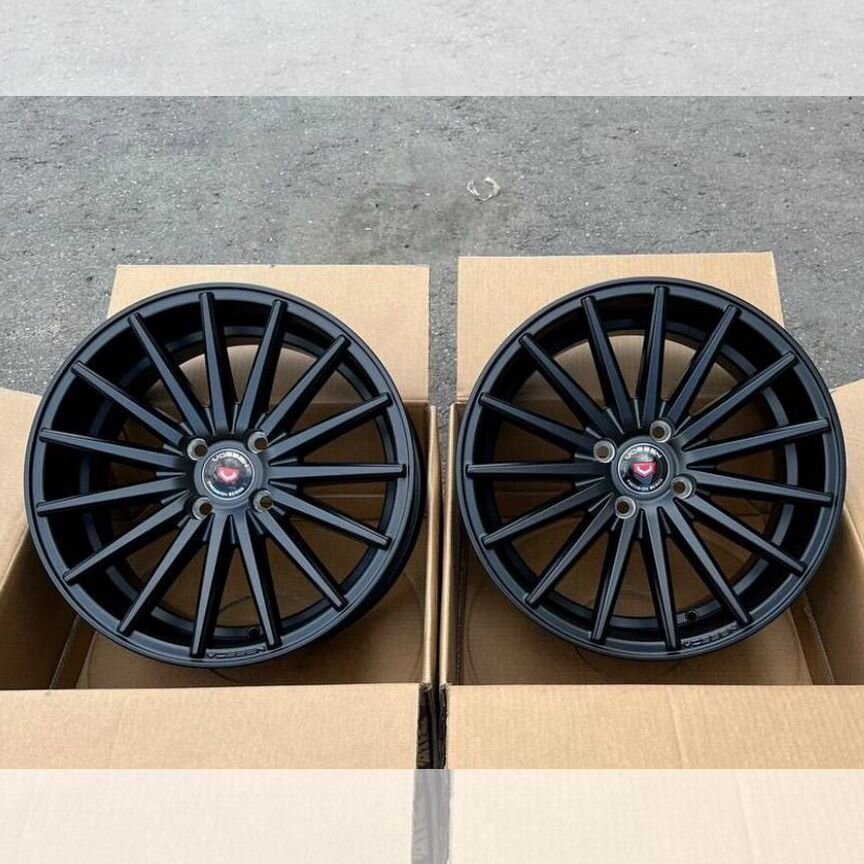 Литые диски Vossen VFS-2 7×R16 4×98