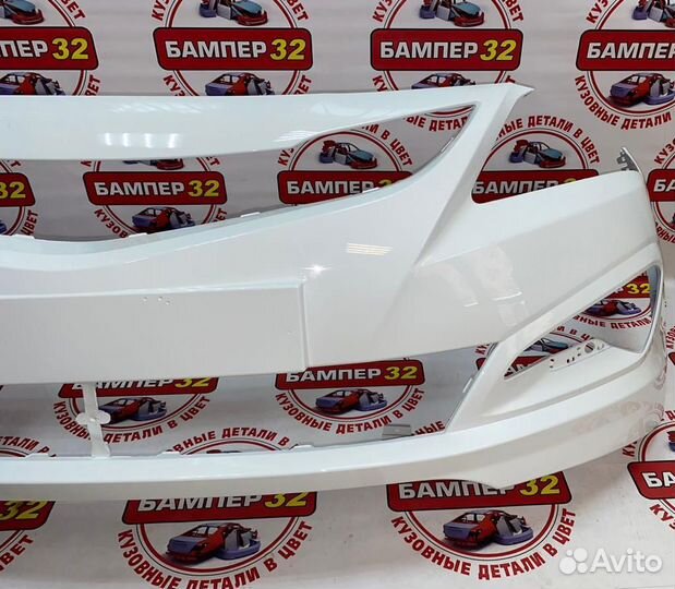 Передний бампер Хендай Солярис 2015 белый PGU