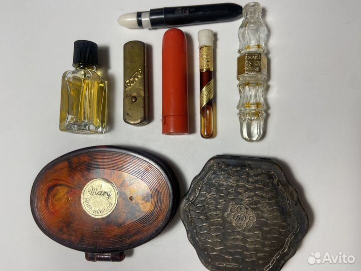 Косметика СССР помады, пудренницы, карандаш, духи