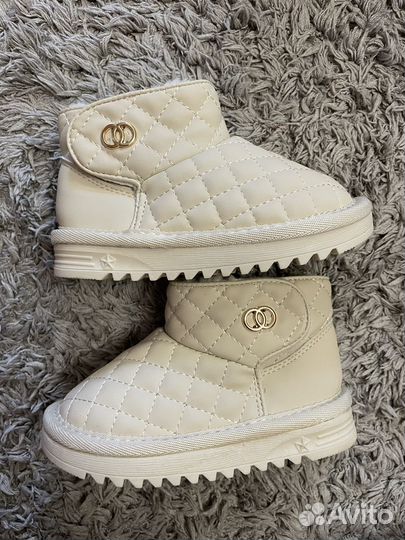 Зимние угги для девочки новые 23 размер