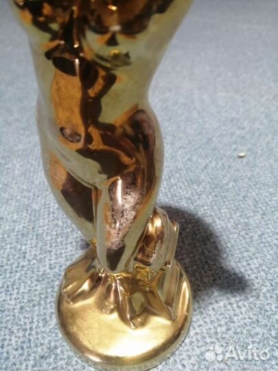 Подсвечник статуэтка