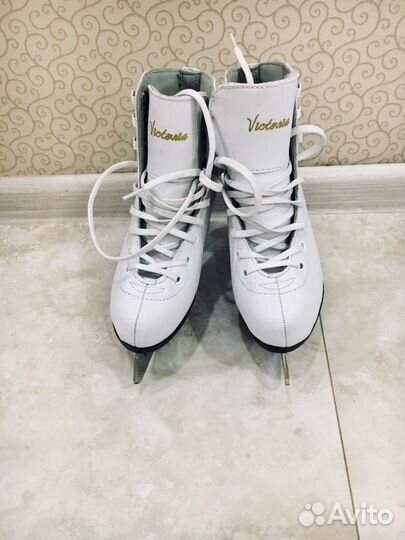 Коньки фигурные