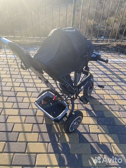 Трехколесный велосипед bmw