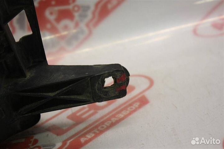 Фара левая Mitsubishi