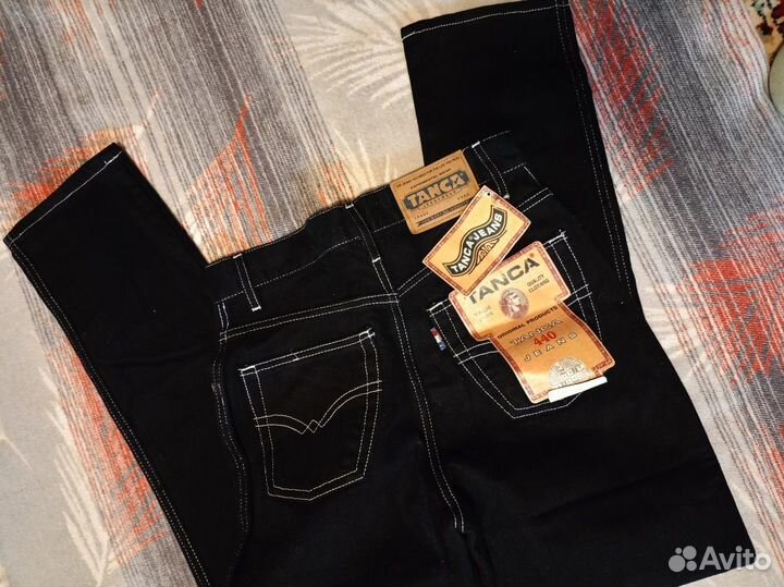 Женские джинсы 40 и 44 размер