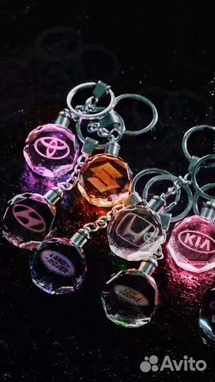 Брелок кристалл прозрачный с подсветкой lexus