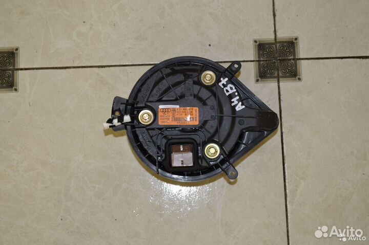 Моторчик печки Audi А4 B7