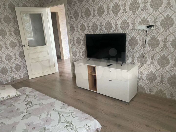 2-к. квартира, 63 м², 9/12 эт.