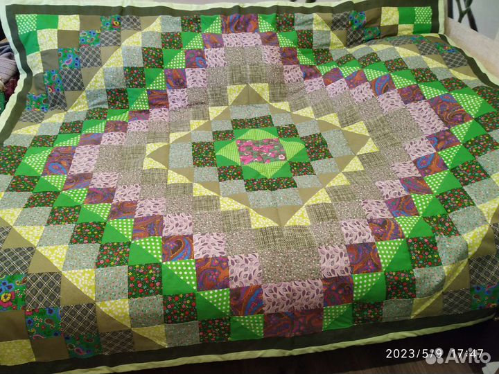 Лоскутное одеяло - покрывало ручной работы