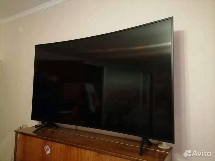 Sumsung битая матрица 65' 163 см RU7300 class