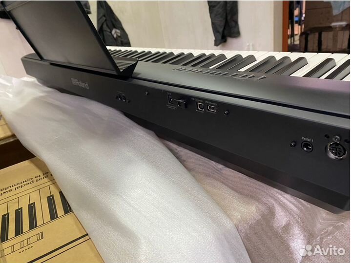 Roland FP-30X B пианино черное и белое новое