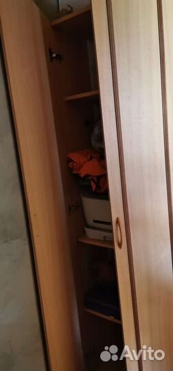 Шкаф