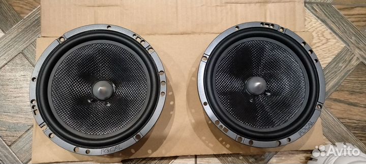 Продам авто акустику Focal