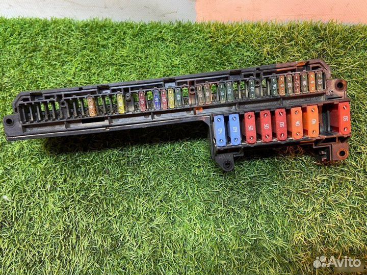 Блок реле и предохранителей Bmw 5 E60