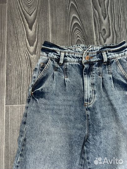 Джинсы