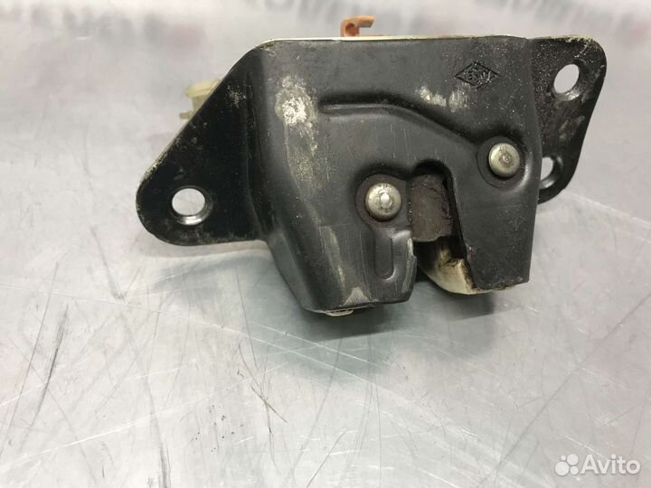 Замок багажника Mitsubishi Libero CD5W 1998 г.в