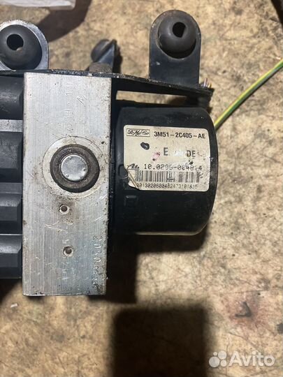 Блок ABS для Mazda 3 2003-2009 05B01