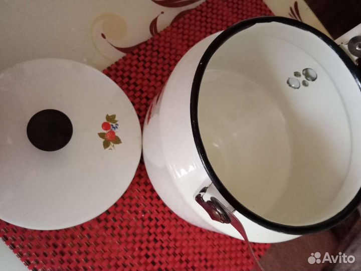 Чайник эмалированный новый