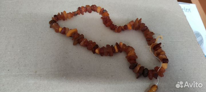 Янтарные бусы