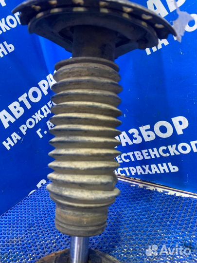 Передняя правая стойка амортизатора Kia Rio 3