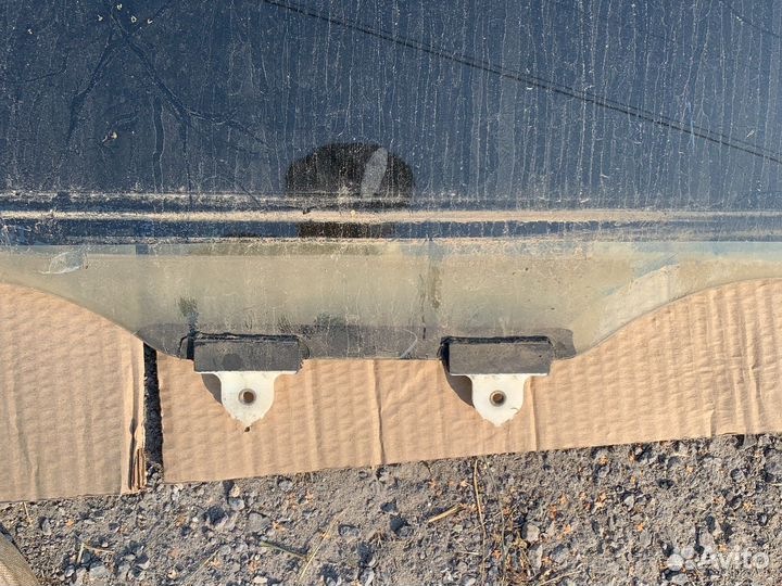 Стекло заднее правое lancer 9 универсал