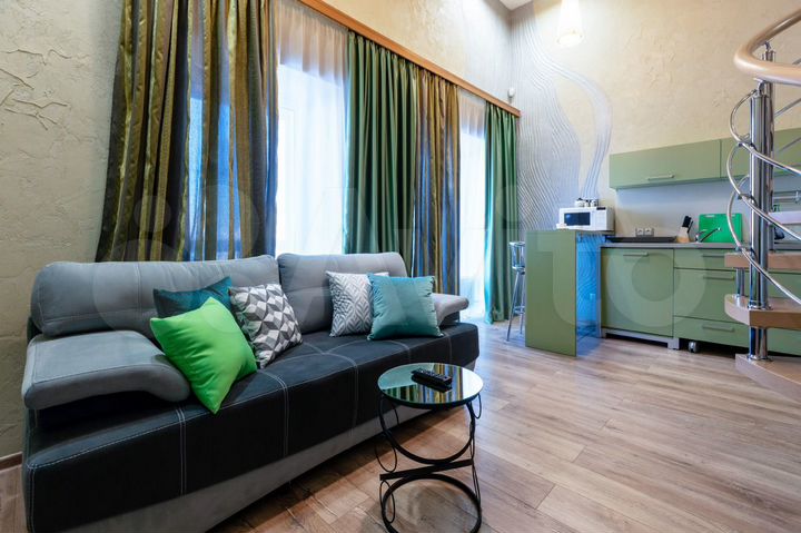 2-к. квартира, 43 м², 10/10 эт.