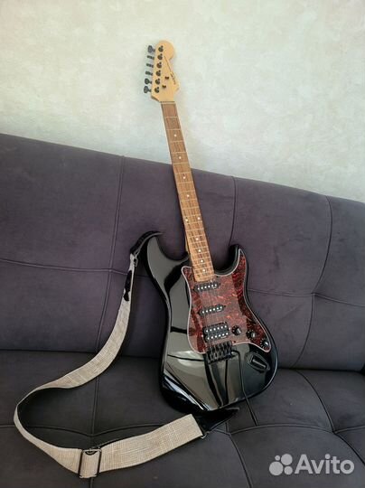 Комплект, электрогитара+ усилитель+ процессор