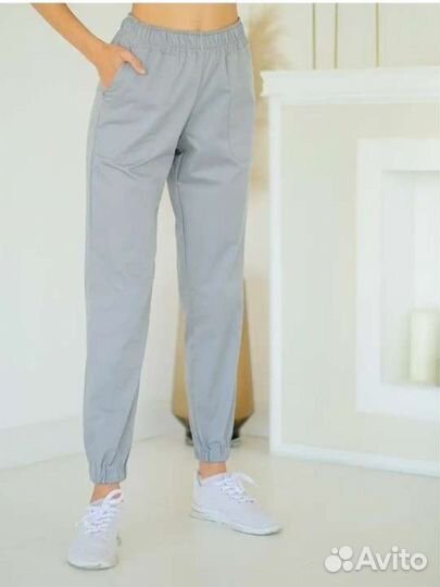 Медицинский костюм женский