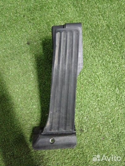 Педаль газа Bmw X1 E84 N47D20C 75397700 2011