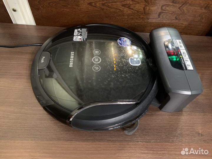 Робот-пылесос Samsung NaviBot sr10f71ub
