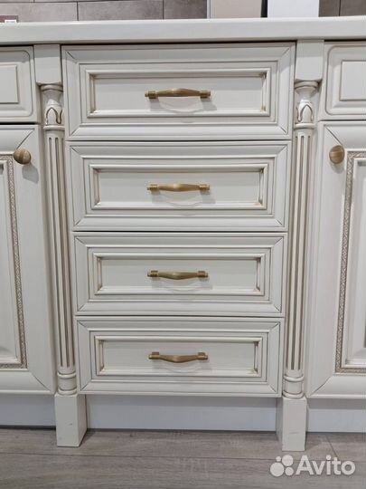 Готовая кухня / Выставочный образец