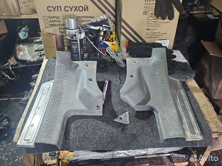 Накладка порога салона Hyundai Santa Fe 1