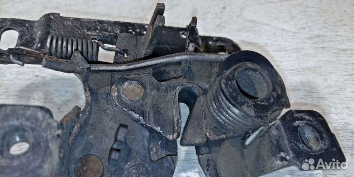 Замок капота Audi A6 С5 1998