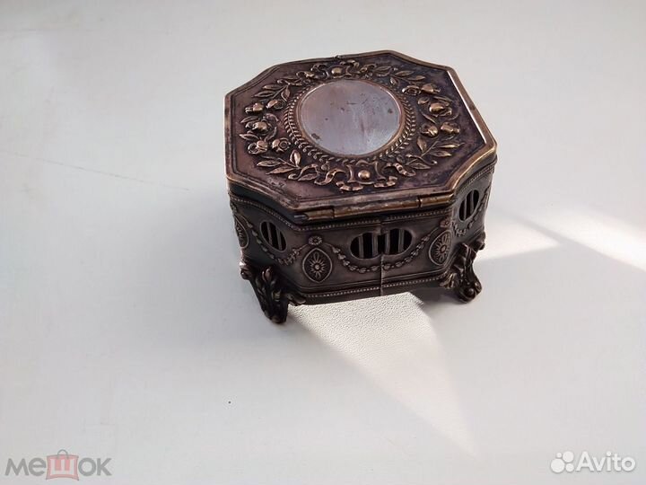 Старинная Шкатулка Европа Латунь Серебрение 18-19