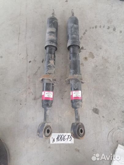 Амортизатор передний для Toyota Land Cruiser 200 V