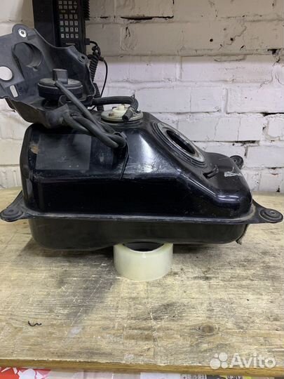 Топливный бак Suzuki Burgman/SkyWave ck44