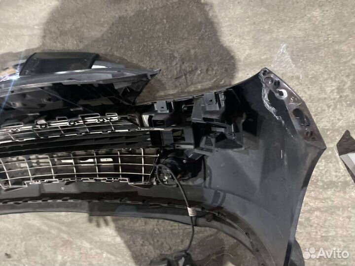 Передний бампер Пежо 207