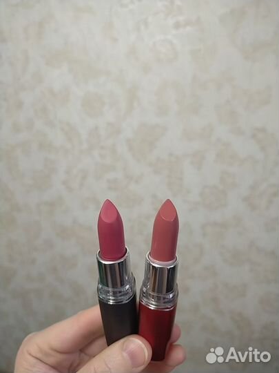 Помада Мейбелин 923